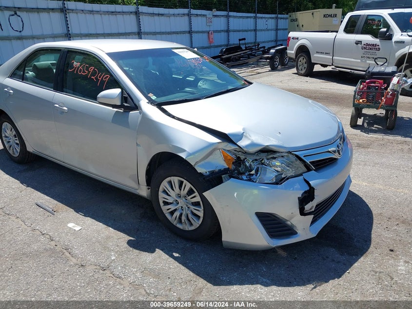 2014 Toyota Camry Le VIN: 4T4BF1FK7ER384544 Lot: 39659249