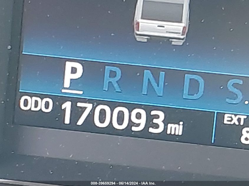 2016 TOYOTA TUNDRA LIMITED 5.7L V8 - 5TFBY5F18GX531057