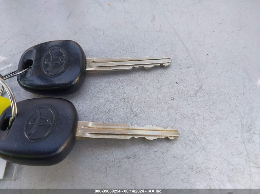 2016 TOYOTA TUNDRA LIMITED 5.7L V8 - 5TFBY5F18GX531057