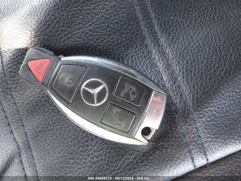 2014 Mercedes-Benz C 300 Luxury 4Matic/Sport 4Matic VIN: WDDGF8AB5EG196744 Lot: 39659375