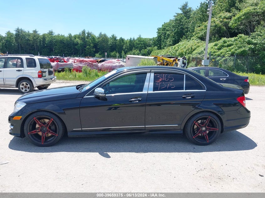 2014 Mercedes-Benz C 300 Luxury 4Matic/Sport 4Matic VIN: WDDGF8AB5EG196744 Lot: 39659375