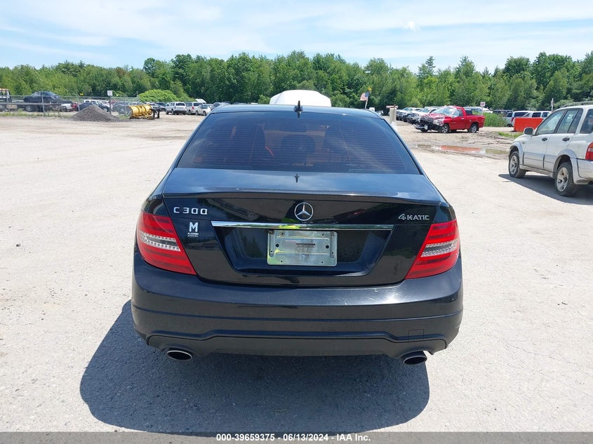 2014 Mercedes-Benz C 300 Luxury 4Matic/Sport 4Matic VIN: WDDGF8AB5EG196744 Lot: 39659375