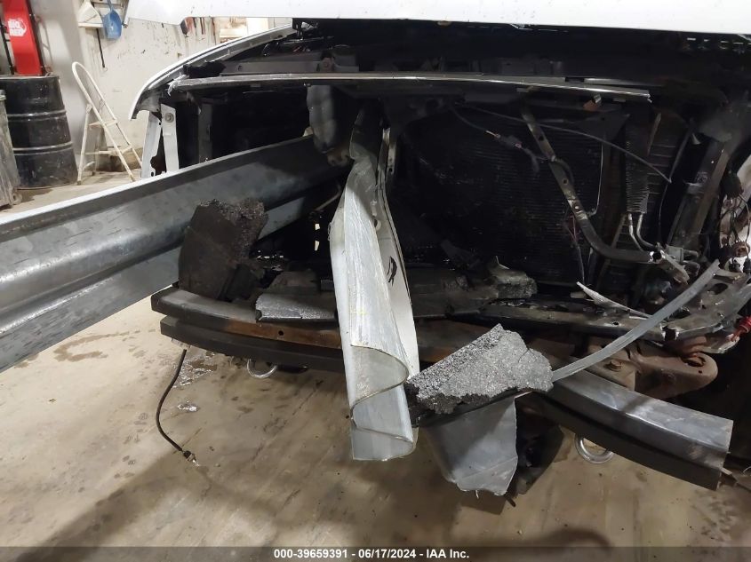 2011 Chevrolet Tahoe Ltz VIN: 1GNSKCE03BR171974 Lot: 39659391