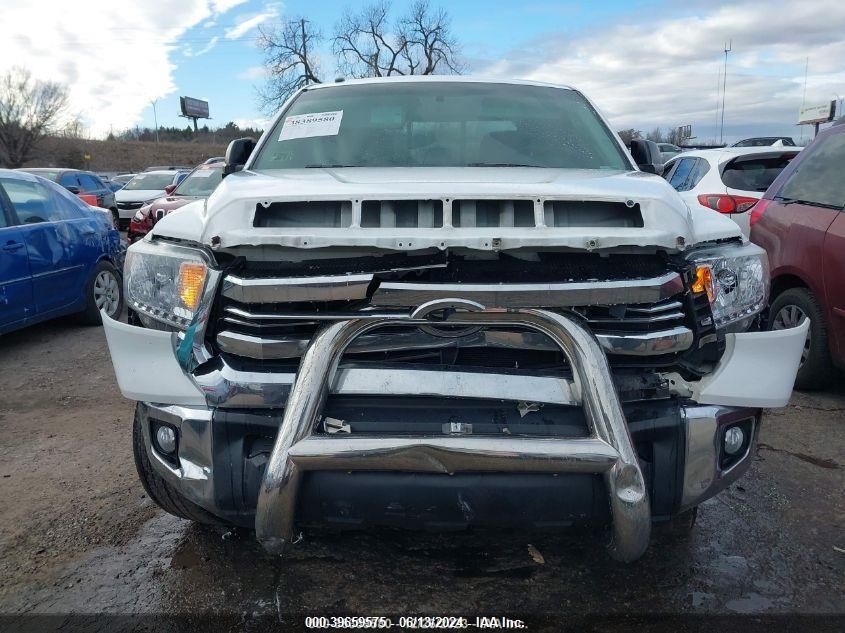 2017 Toyota Tundra Sr5 5.7L V8 VIN: 5TFUW5F19HX674888 Lot: 39659575