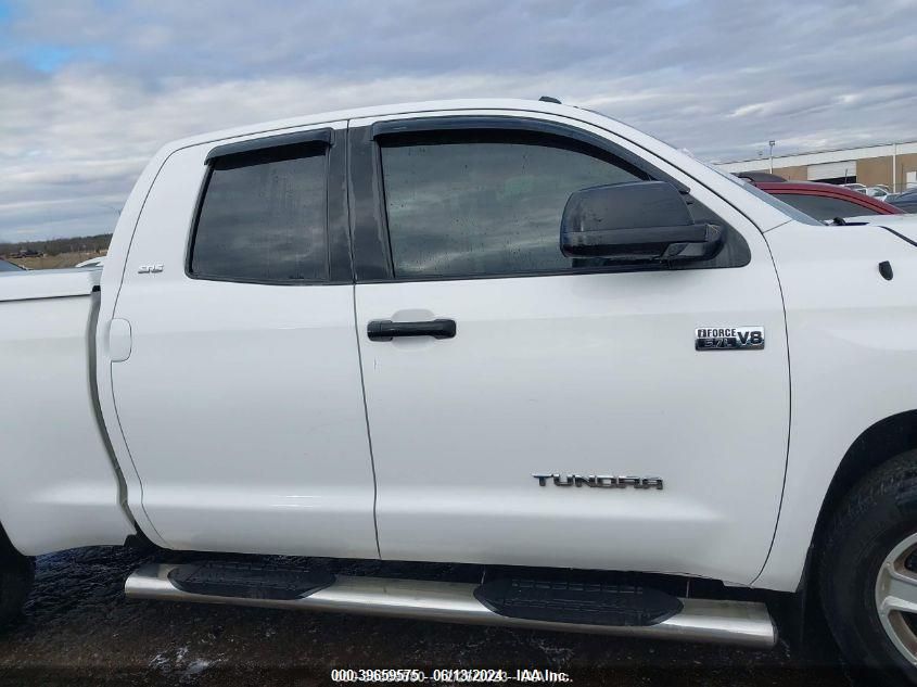 5TFUW5F19HX674888 2017 Toyota Tundra Sr5 5.7L V8