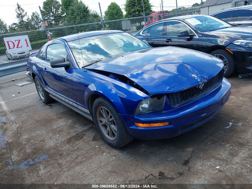 2005 Ford Mustang V6 Deluxe/V6 Premium VIN: 1ZVFT80N455117695 Lot: 39659582