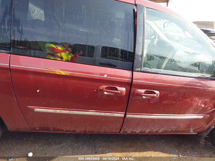 2007 Chrysler Town & Country Touring VIN: 2A4GP54LX7R275137 Lot: 39659808