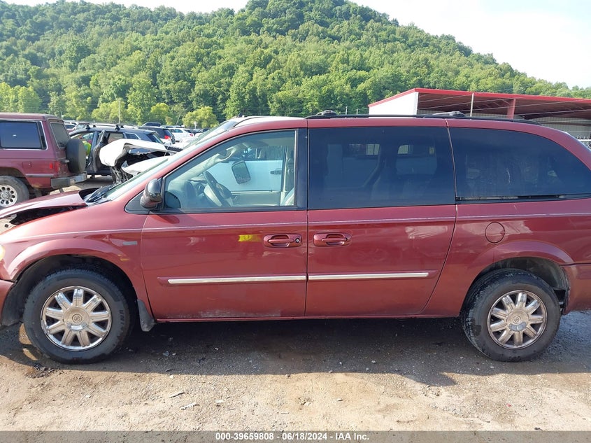 2007 Chrysler Town & Country Touring VIN: 2A4GP54LX7R275137 Lot: 39659808