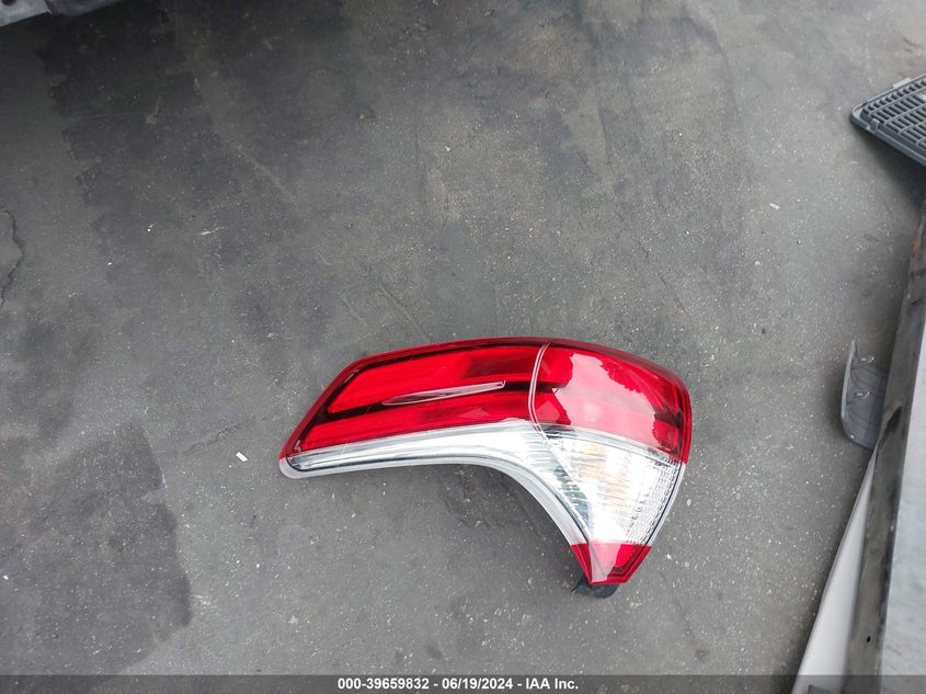 2020 Toyota Sienna Xle VIN: 5TDYZ3DC7LS043945 Lot: 39659832