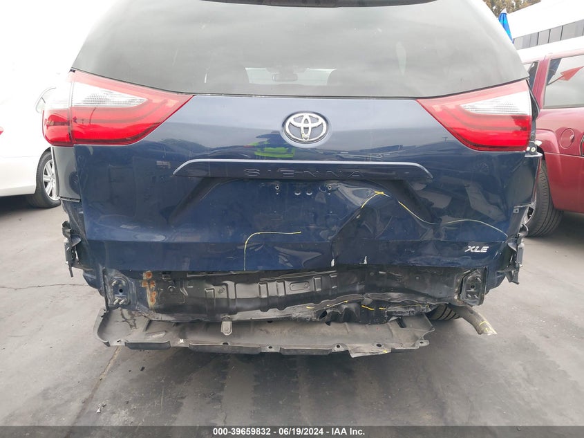 2020 Toyota Sienna Xle VIN: 5TDYZ3DC7LS043945 Lot: 39659832