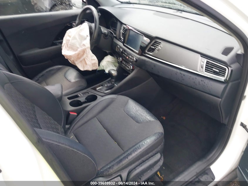 2017 Kia Niro Ex VIN: KNDCC3LC8H5056388 Lot: 39659932