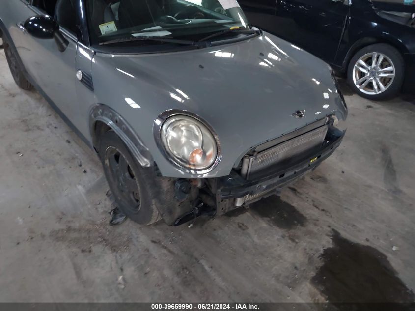 2010 Mini Cooper VIN: WMWMF3C55ATZ63353 Lot: 39659990