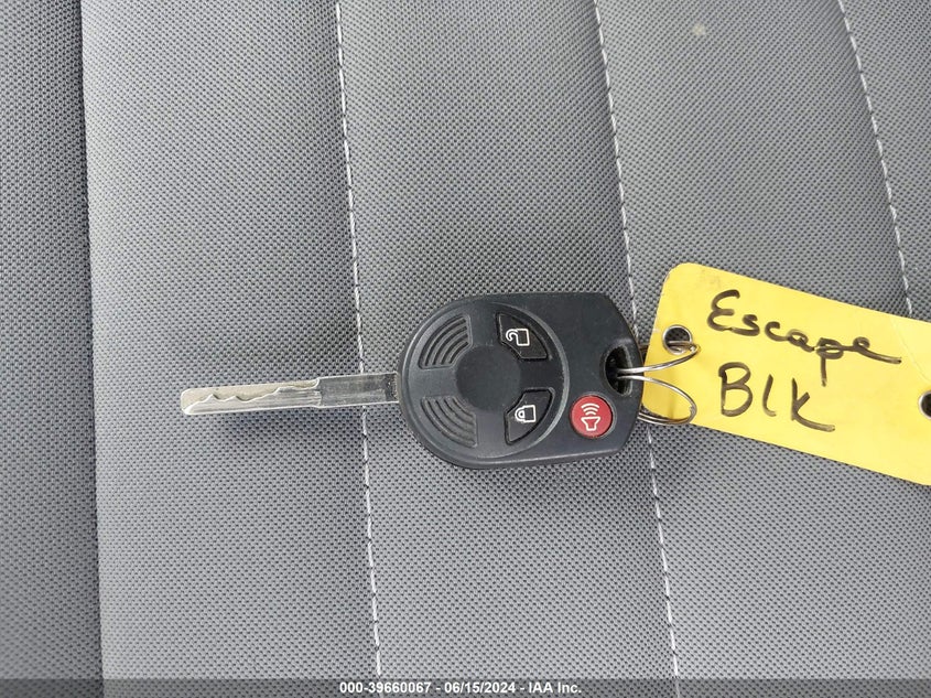 2018 Ford Escape S VIN: 1FMCU0F7XJUB71933 Lot: 39660067