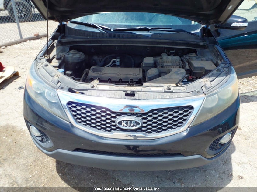 2011 Kia Sorento Lx VIN: 5XYKT3A15BG069269 Lot: 39660184