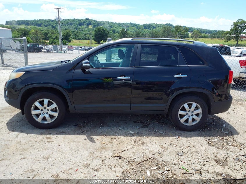 2011 Kia Sorento Lx VIN: 5XYKT3A15BG069269 Lot: 39660184