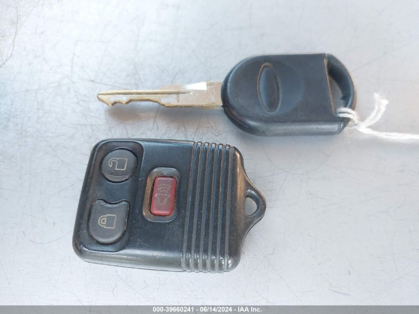 2010 Ford F-150 Fx2 Sport/Xl/Xlt VIN: 1FTEW1C80AFC16165 Lot: 39660241