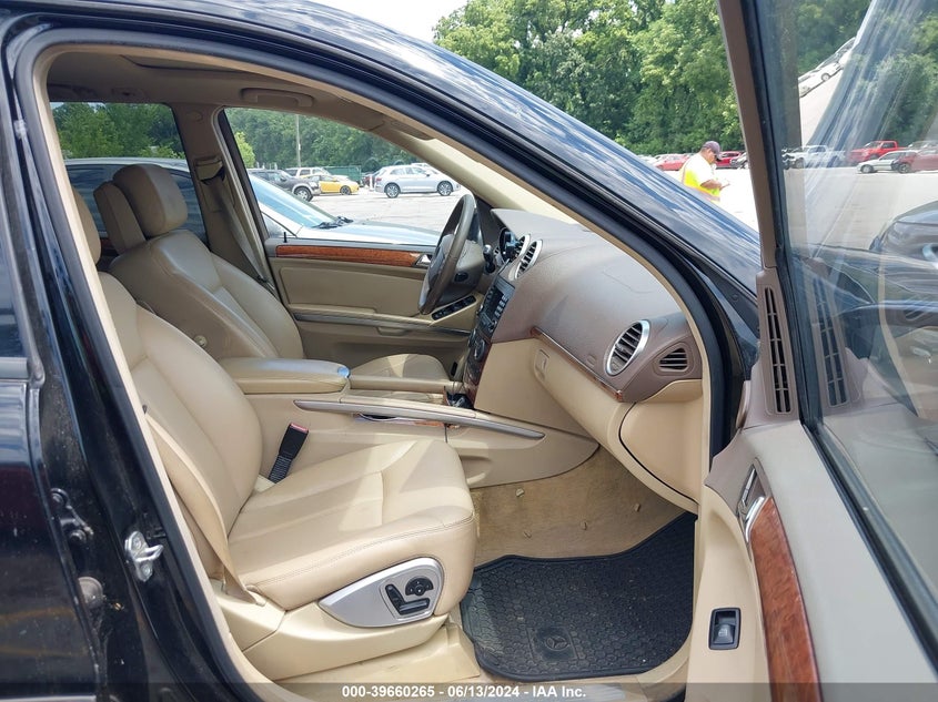 2008 Mercedes-Benz Gl 450 4Matic VIN: 4JGBF71EX8A307655 Lot: 39660265