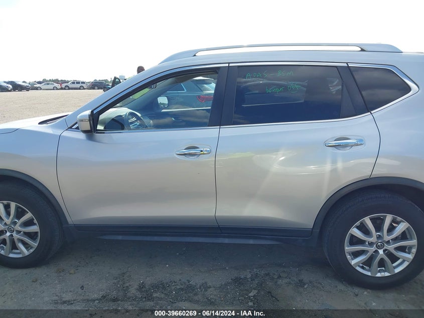 2019 Nissan Rogue Sv VIN: JN8AT2MV2KW400434 Lot: 39660269