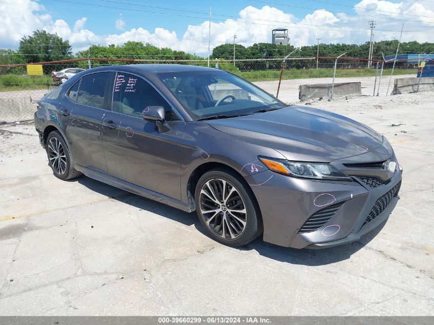 4T1B11HK7JU128372 2018 TOYOTA CAMRY - Image 1