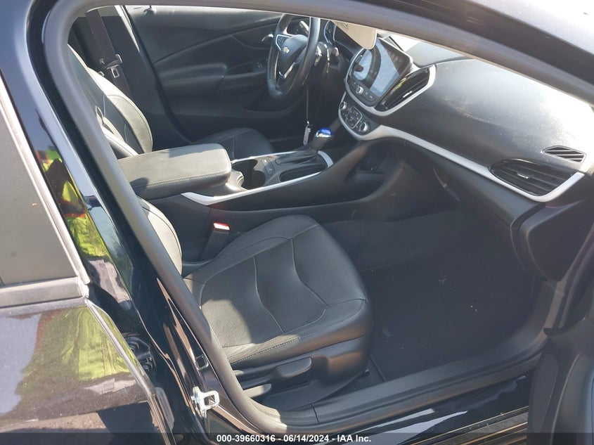 2017 CHEVROLET VOLT LT - 1G1RC6S57HU210389