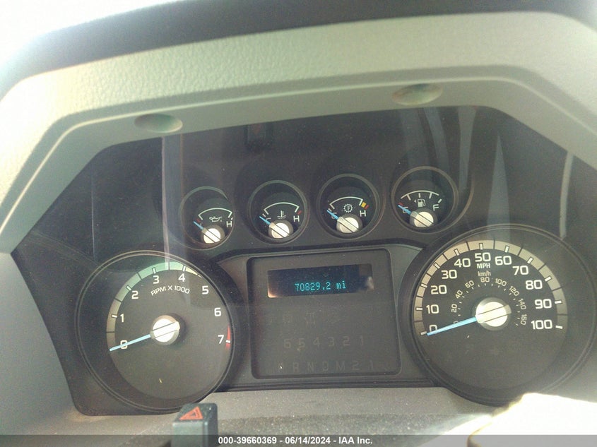 2013 Ford F-250 Xlt VIN: 1FT7X2B64DEA84047 Lot: 39660369