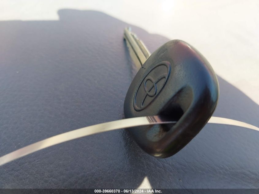 2003 Toyota Camry Xle VIN: 4T1BE32K63U239782 Lot: 39660370