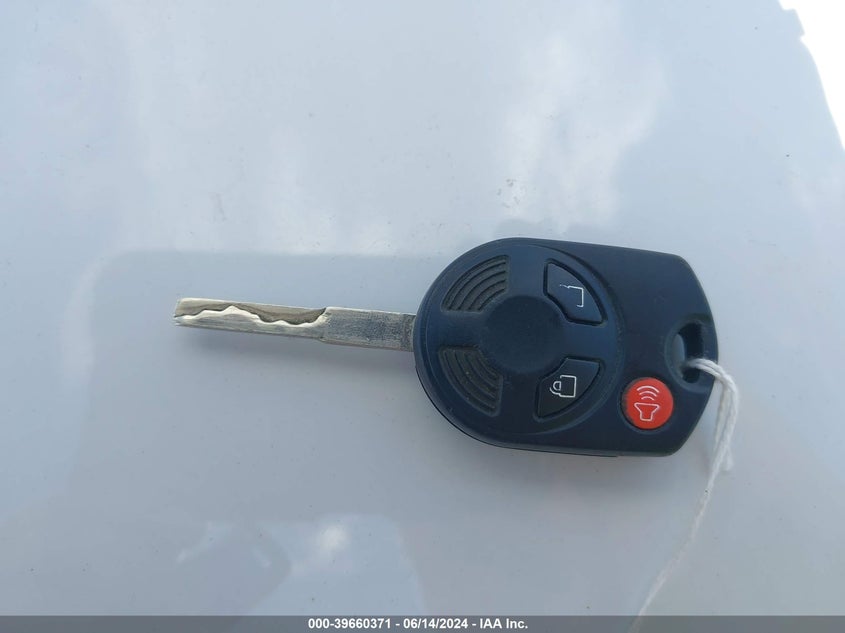 2014 Ford Escape Se VIN: 1FMCU0GX6EUB15928 Lot: 39660371