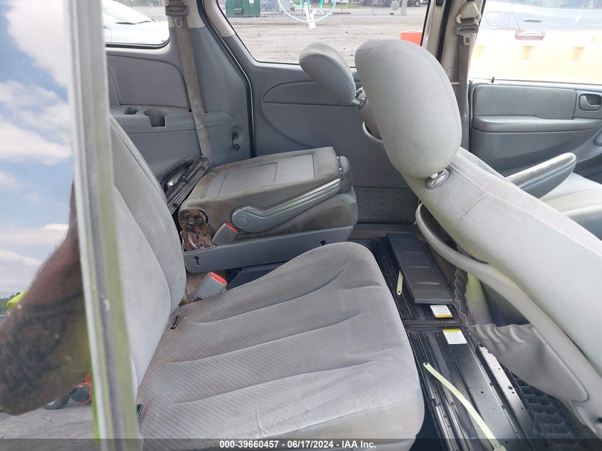 2007 Chrysler Town & Country Touring VIN: 2A4GP54L57R350178 Lot: 39660457