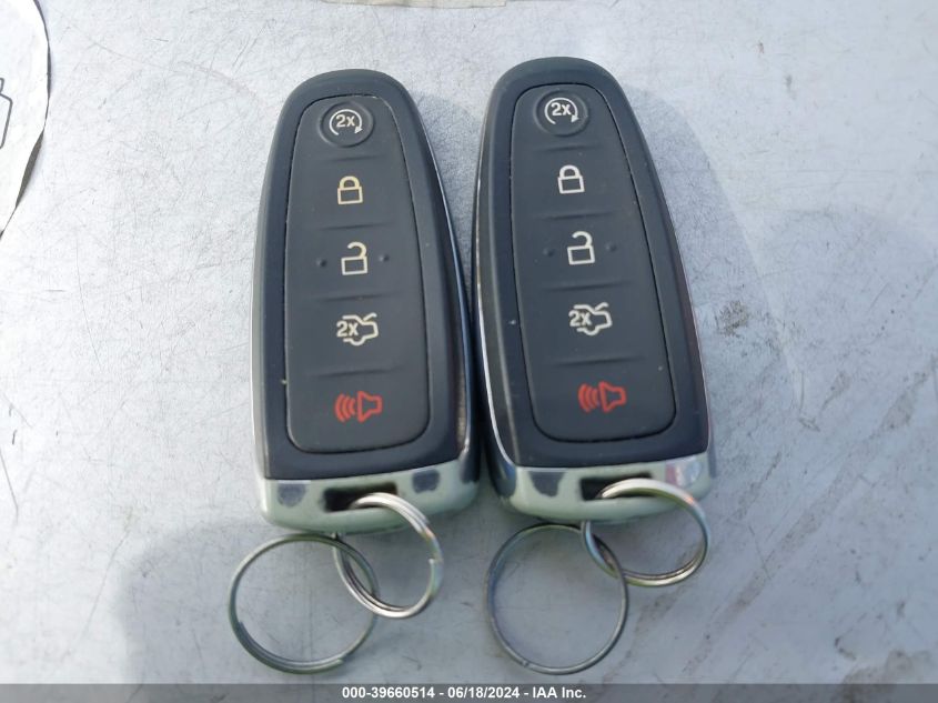 2017 Ford Focus Titanium VIN: 1FADP3N24HL215471 Lot: 39660514