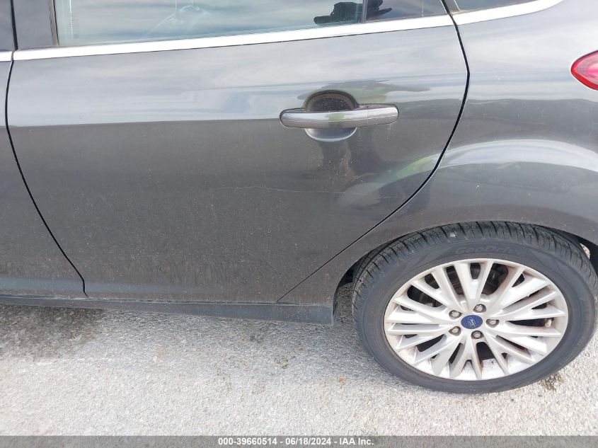 2017 Ford Focus Titanium VIN: 1FADP3N24HL215471 Lot: 39660514