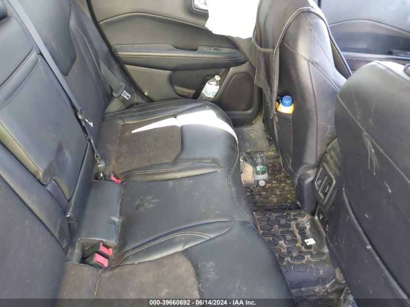 2018 Jeep Compass Latitude 4X4 VIN: 3C4NJDBB3JT137866 Lot: 39660692