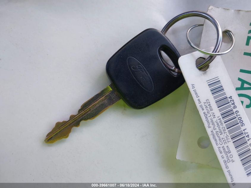 2001 Ford Escape Xlt VIN: 1FMCU04171KF18483 Lot: 39661007