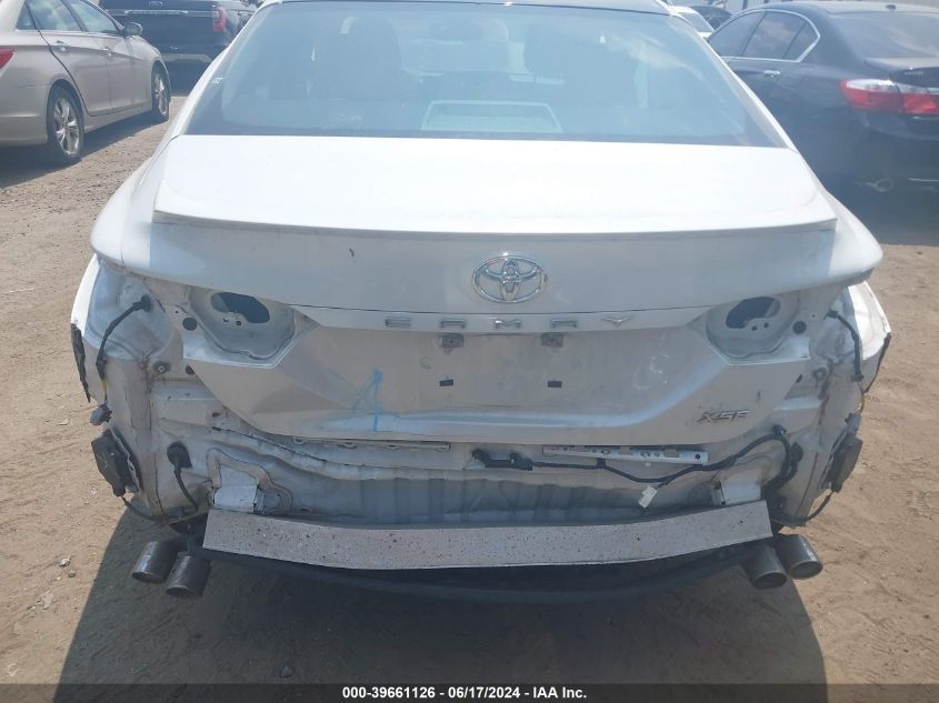 4T1B61HK1JU054240 2018 Toyota Camry Xse