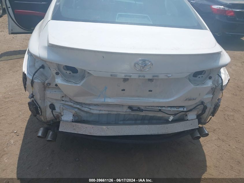 4T1B61HK1JU054240 2018 Toyota Camry Xse