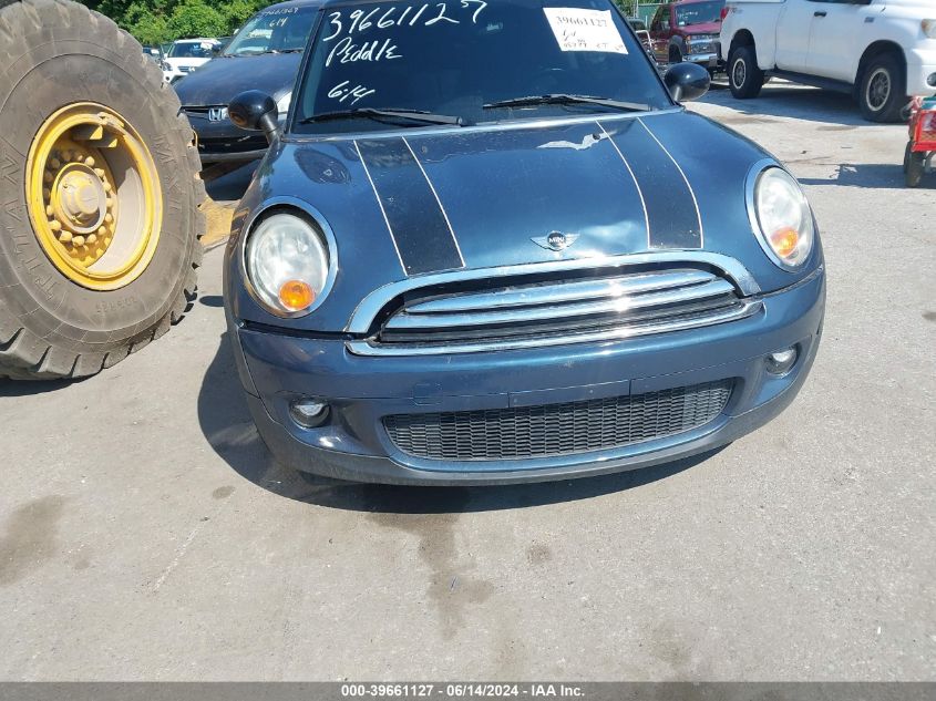 2010 Mini Cooper VIN: WMWMF3C54ATZ21630 Lot: 39661127