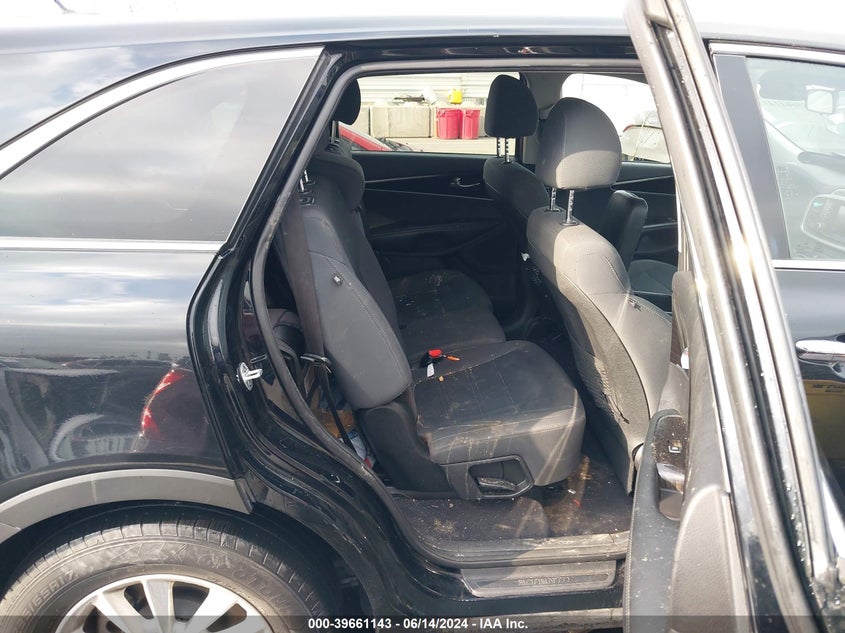 2019 Kia Sorento 3.3L Lx VIN: 5XYPG4A56KG489075 Lot: 39661143