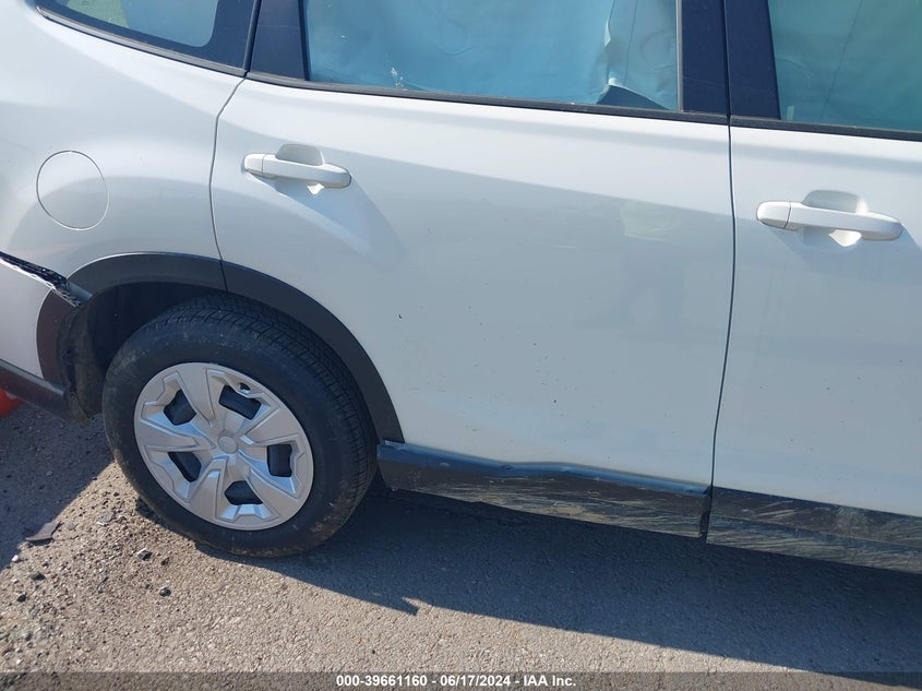 2023 Subaru Forester VIN: JF2SKAAC5PH498419 Lot: 39661160