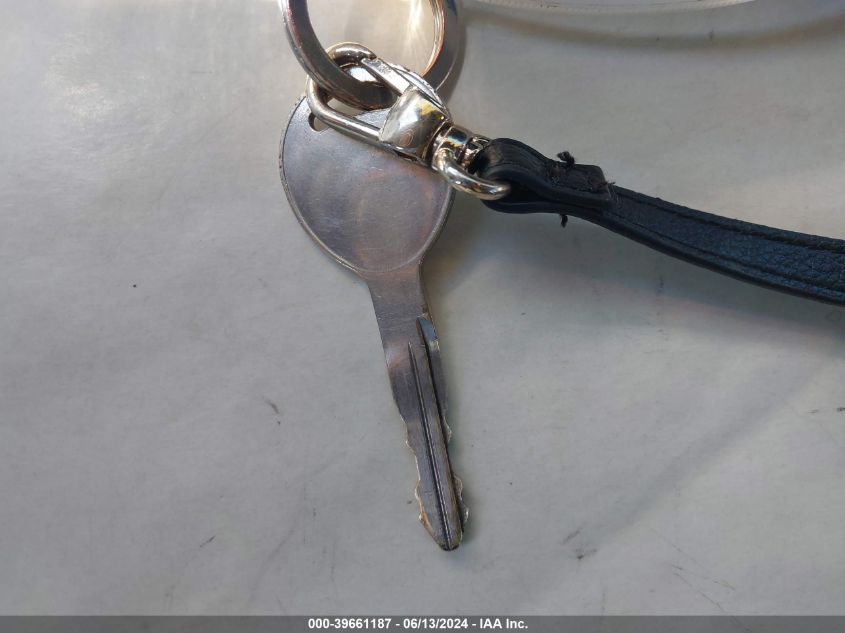 2002 Chrysler Town & Country Lx VIN: 2C4GP44312R643889 Lot: 39661187