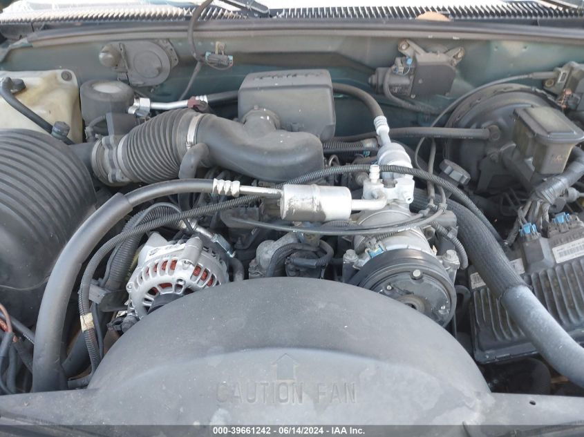 1996 Chevrolet Gmt-400 C1500 VIN: 2GCEC19RXT1255252 Lot: 39661242