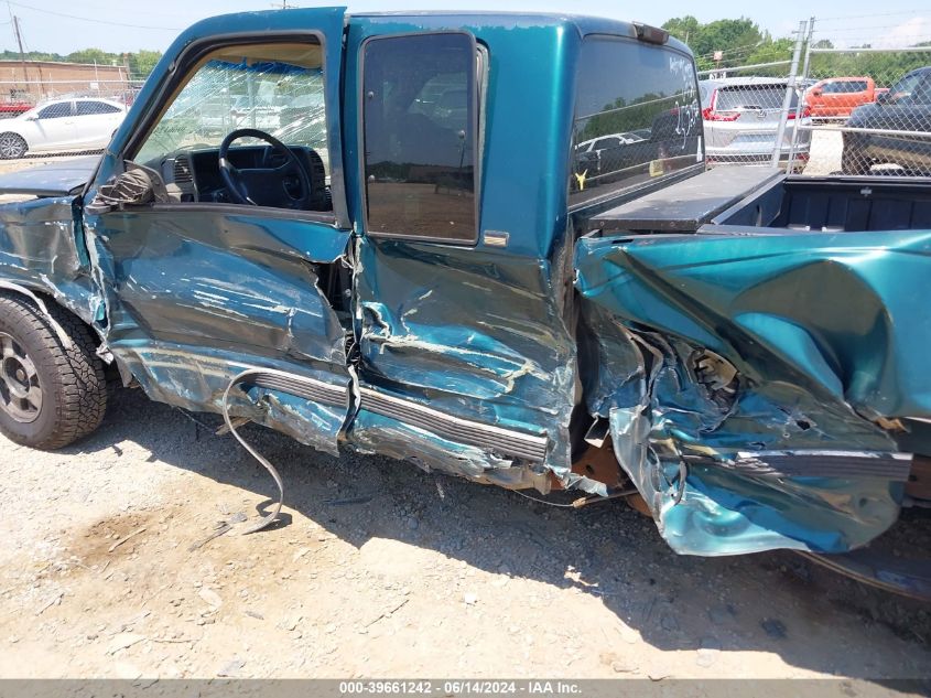 1996 Chevrolet Gmt-400 C1500 VIN: 2GCEC19RXT1255252 Lot: 39661242