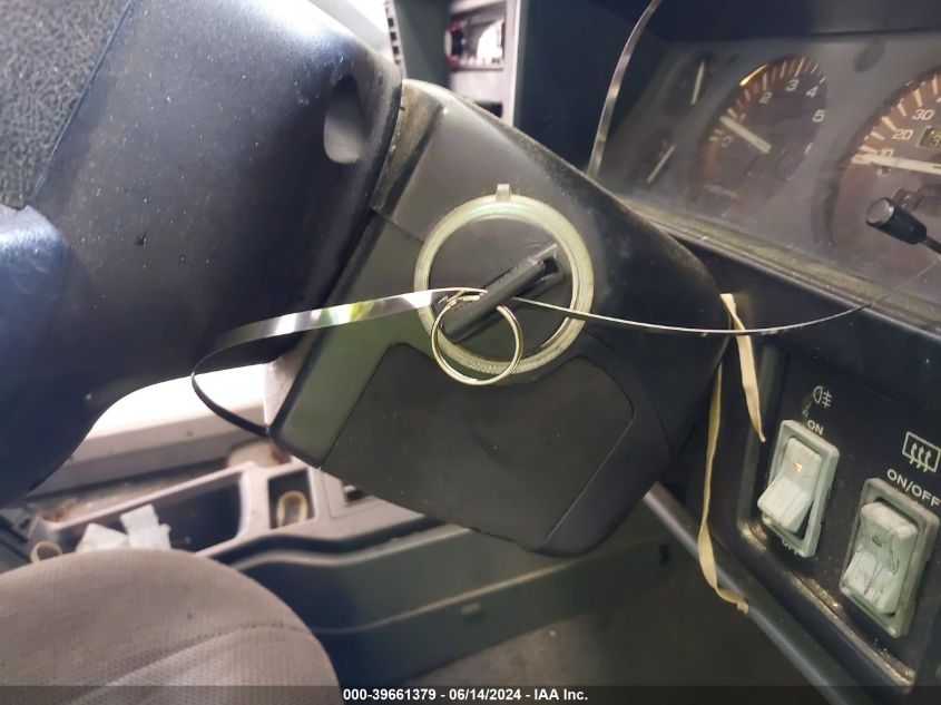 1995 Jeep Cherokee Sport VIN: 1J4FN68S0SL511336 Lot: 39661379