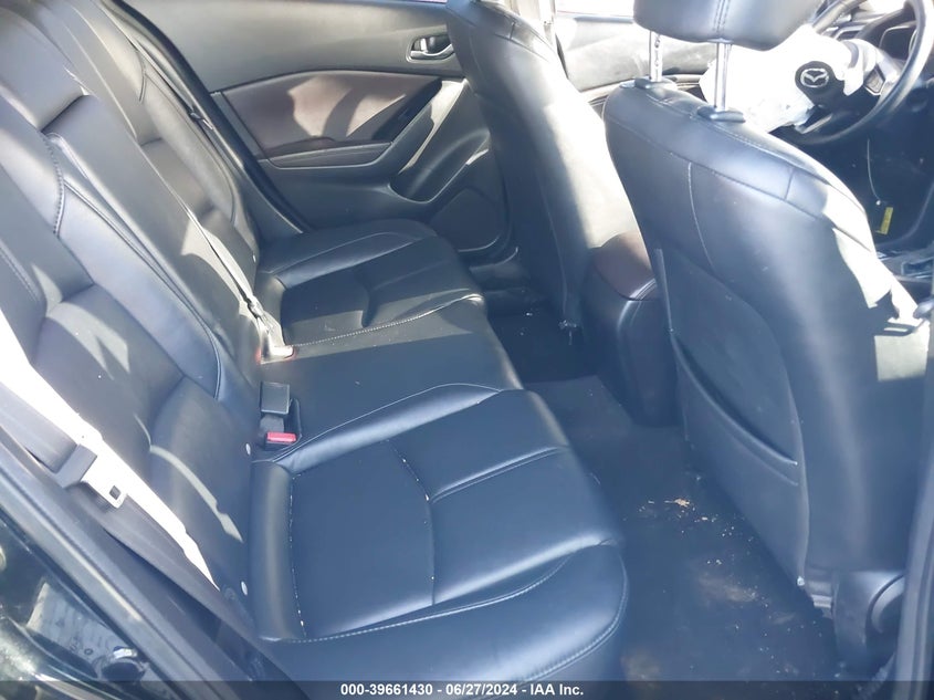 2018 MAZDA MAZDA3 TOURING - 3MZBN1V35JM201357