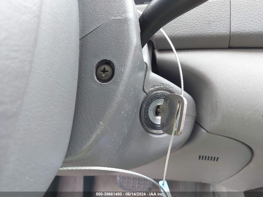 2003 Toyota Camry Le VIN: JTDBE32K030173421 Lot: 39661480