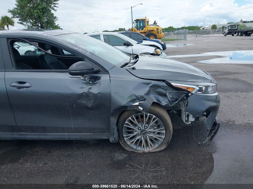 2024 Kia Forte Gt-Line VIN: 3KPF54AD7RE771869 Lot: 39661520