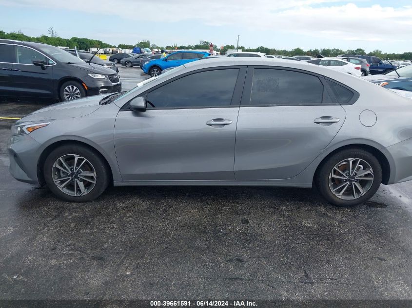 2023 Kia Forte Lxs VIN: 3KPF24AD8PE581889 Lot: 39661591