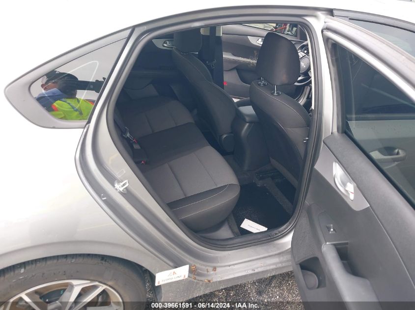 2023 Kia Forte Lxs VIN: 3KPF24AD8PE581889 Lot: 39661591