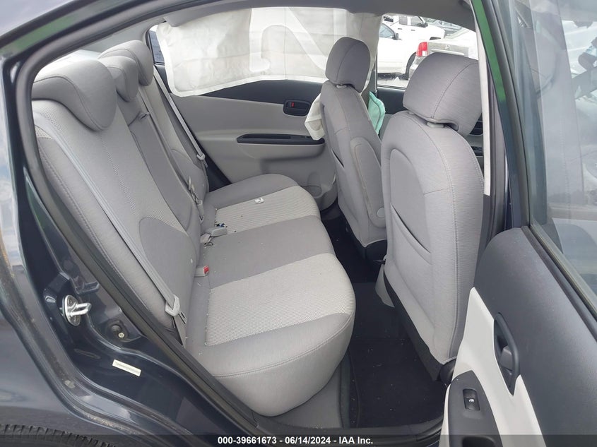 2008 Hyundai Accent Gls VIN: KMHCN46C38U251053 Lot: 39661673