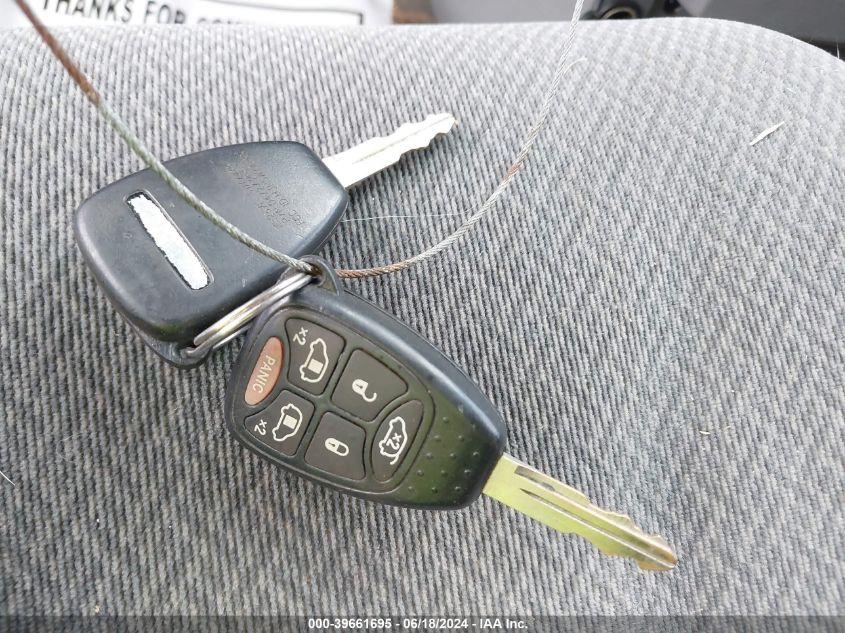 2005 Dodge Grand Caravan Sxt VIN: 2D4GP44L65R461760 Lot: 39661695