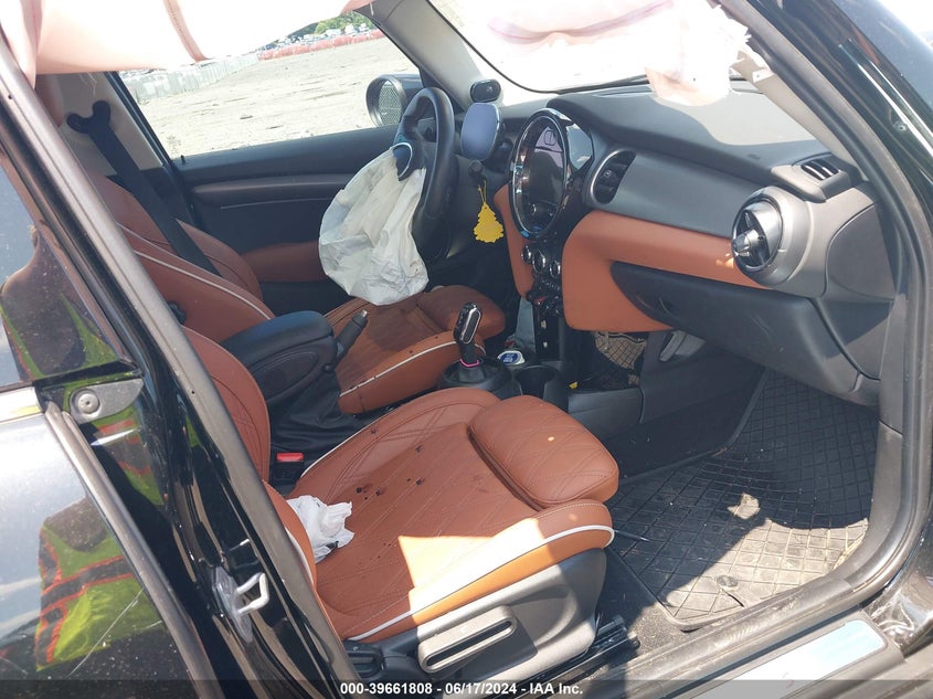 2023 Mini Hardtop Cooper S VIN: WMW53DK04P2T86869 Lot: 39661808