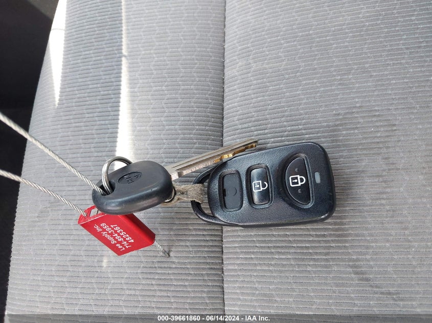 2017 HYUNDAI ELANTRA SE - 5NPD84LF7HH021184